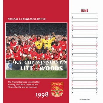 FC Arsenal stolni kalendar 2021