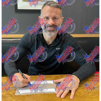 Legende uokvireni dresovi Giggs and Scholes 2019-2020 Signed Shirts (Dual Framed)