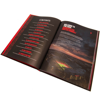 Manchester United knjiga Annual 2024 (English)