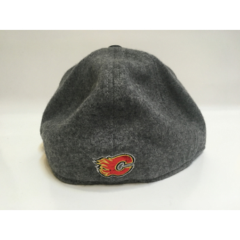 Calgary Flames šilterica ravnog oboda Varsity Flex Hat