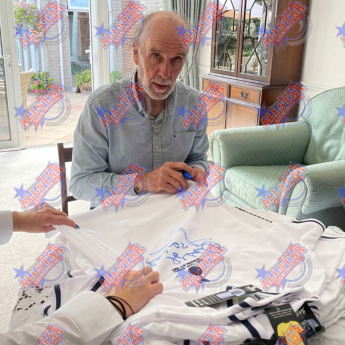Legende uokvireni dres Tottenham Hotspur FC 1981 Ardiles & Villa Signed Shirts (Dual Framed)