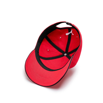 Ferrari kapa za bejzbol Classic Red F1 Team 2023