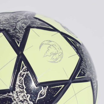 Real Madrid nogometna mini lopta UCL almost