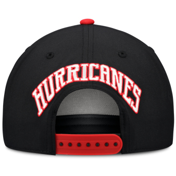 Carolina Hurricanes kapa za bejzbol NHL Fanatics Black On Stage Podium Draft A-Frame Adjustable
