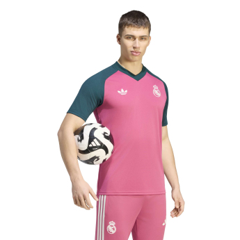 Real Madrid nogometni dres 26/27 Pre-match