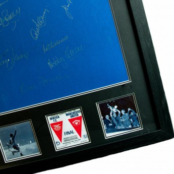 Legende uokvireni dres Manchester United 1968 European Cup Final Signed Shirt (Framed)